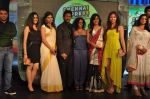 Shahrukh Khan at the Music Launch of Chennai Express in Mumbai on 3rd July 2013 (59).JPG